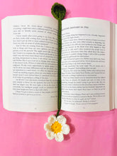 Daisy Charm Bookmark
